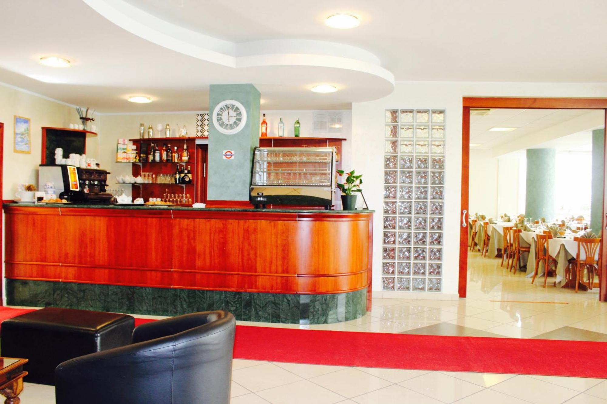 Blue Loft Hotel Cesenatico Buitenkant foto