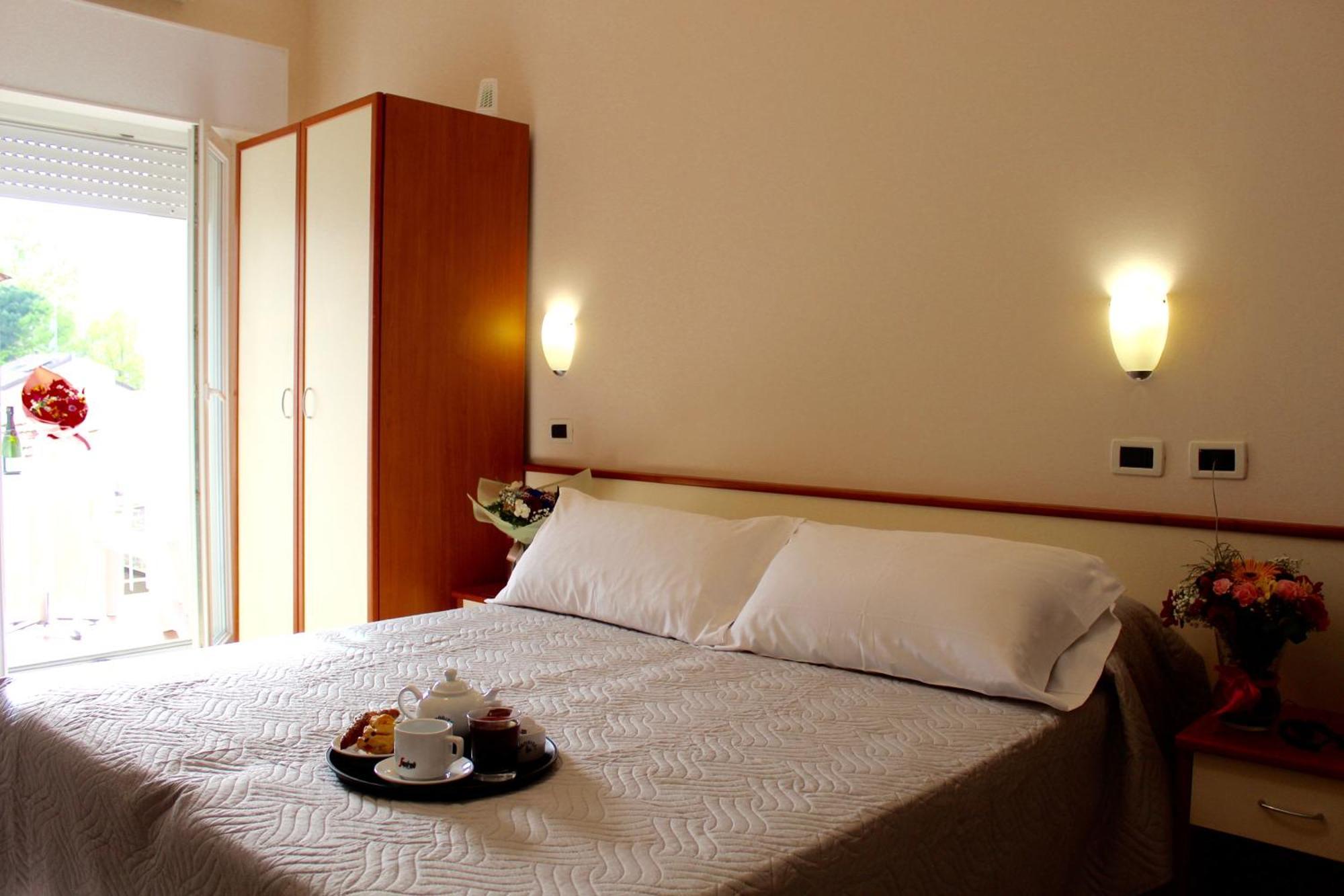 Blue Loft Hotel Cesenatico Buitenkant foto