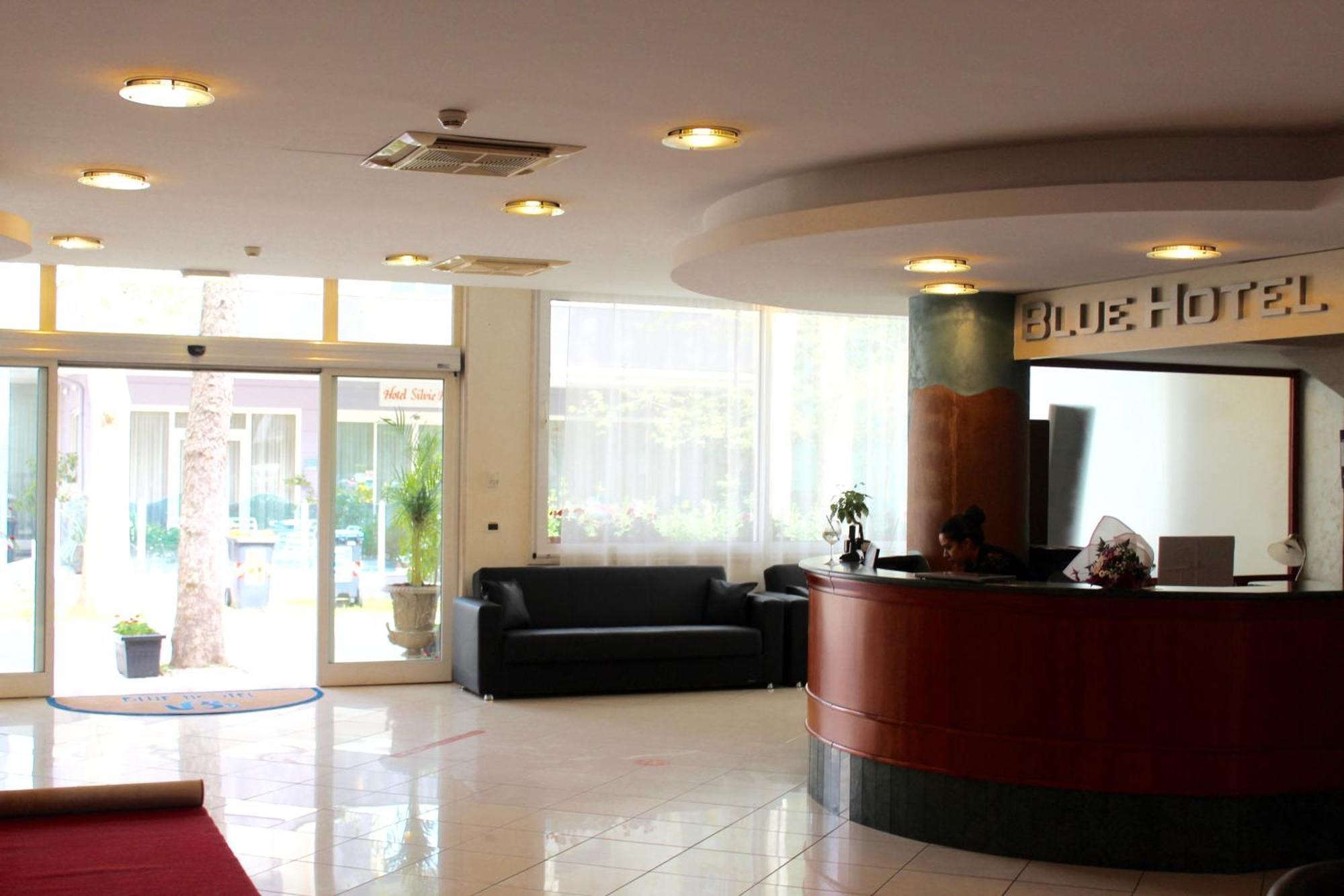 Blue Loft Hotel Cesenatico Buitenkant foto