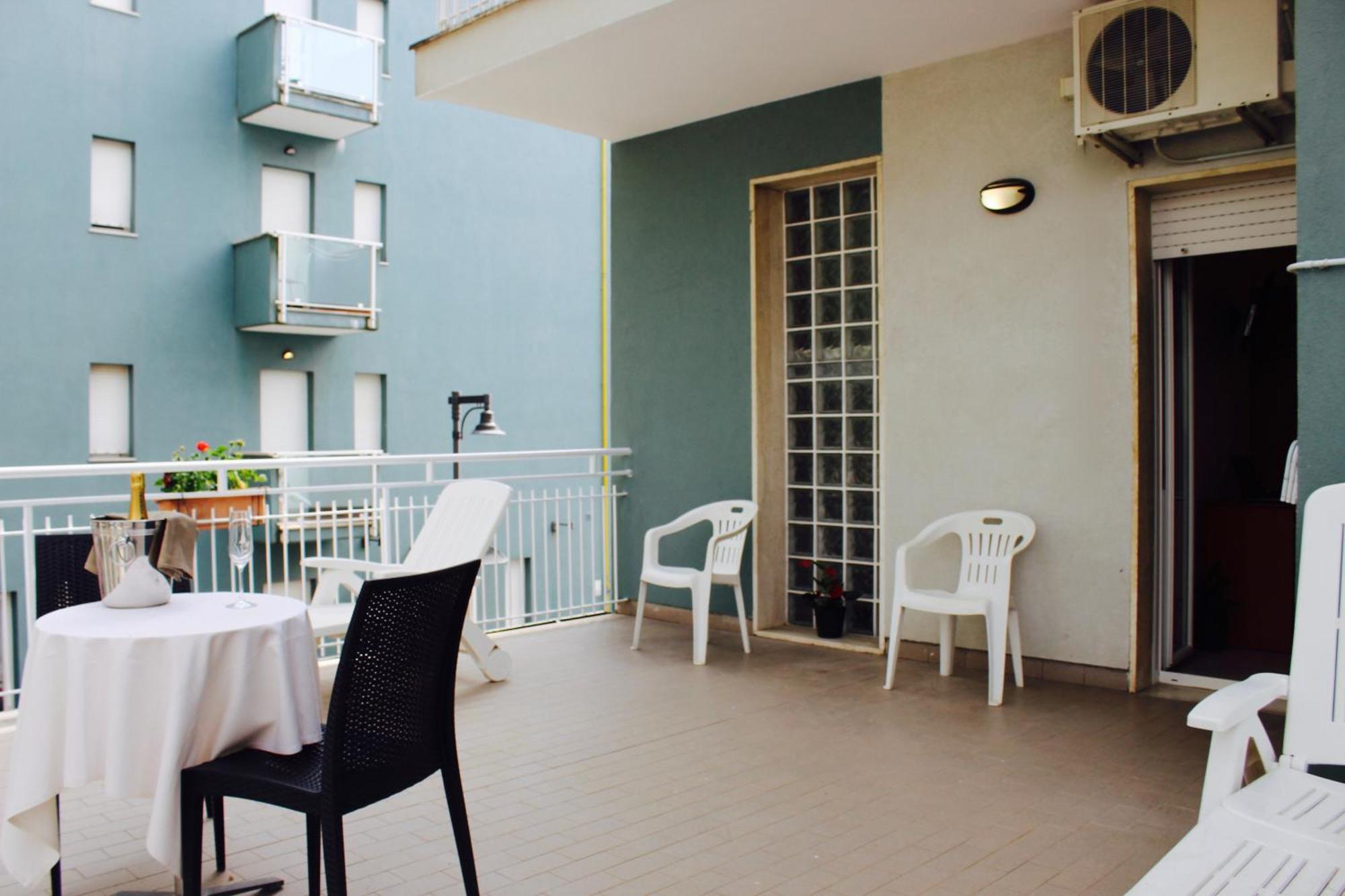 Blue Loft Hotel Cesenatico Buitenkant foto